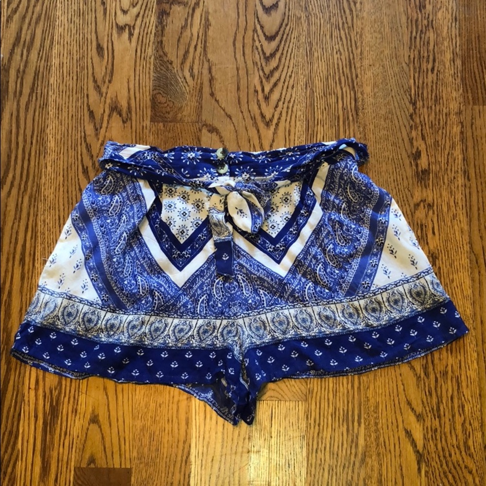 Aqua cotton paisley printed shorts! Part of a set